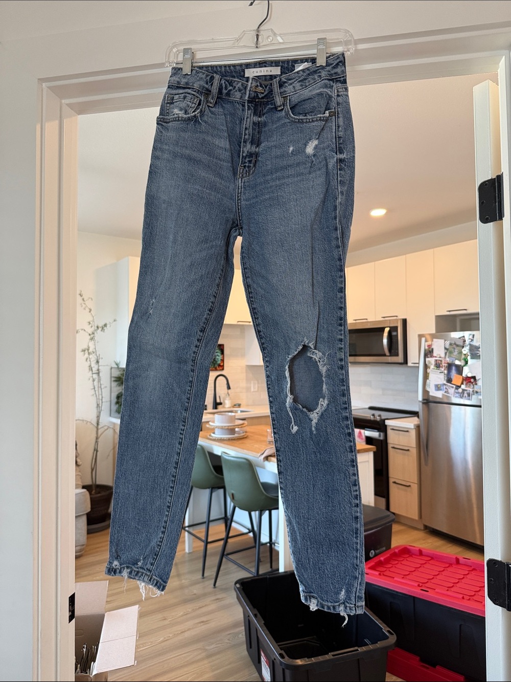 eunina Distressed Boyfriend Jeans in Medium Blue Wash